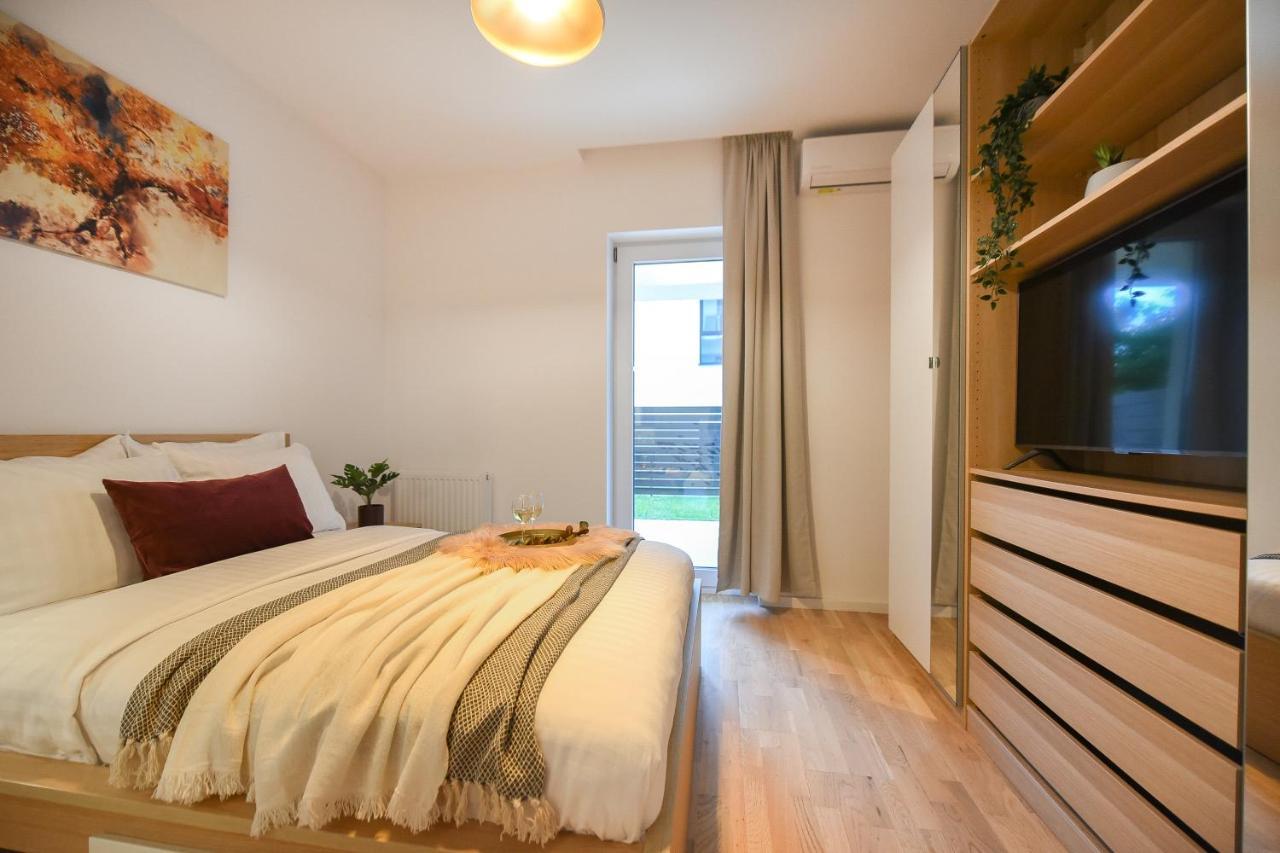 Vacation Feel - 2Br Apartment With Terrace & Private Parking In Baneasa Bucureşti Exterior foto