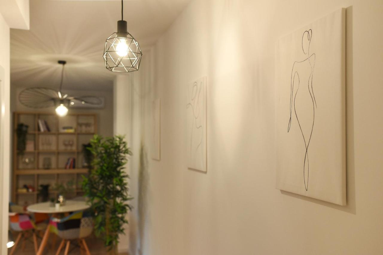 Vacation Feel - 2Br Apartment With Terrace & Private Parking In Baneasa Bucureşti Exterior foto