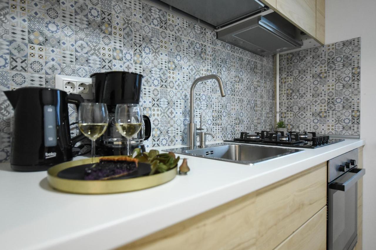 Vacation Feel - 2Br Apartment With Terrace & Private Parking In Baneasa Bucureşti Exterior foto
